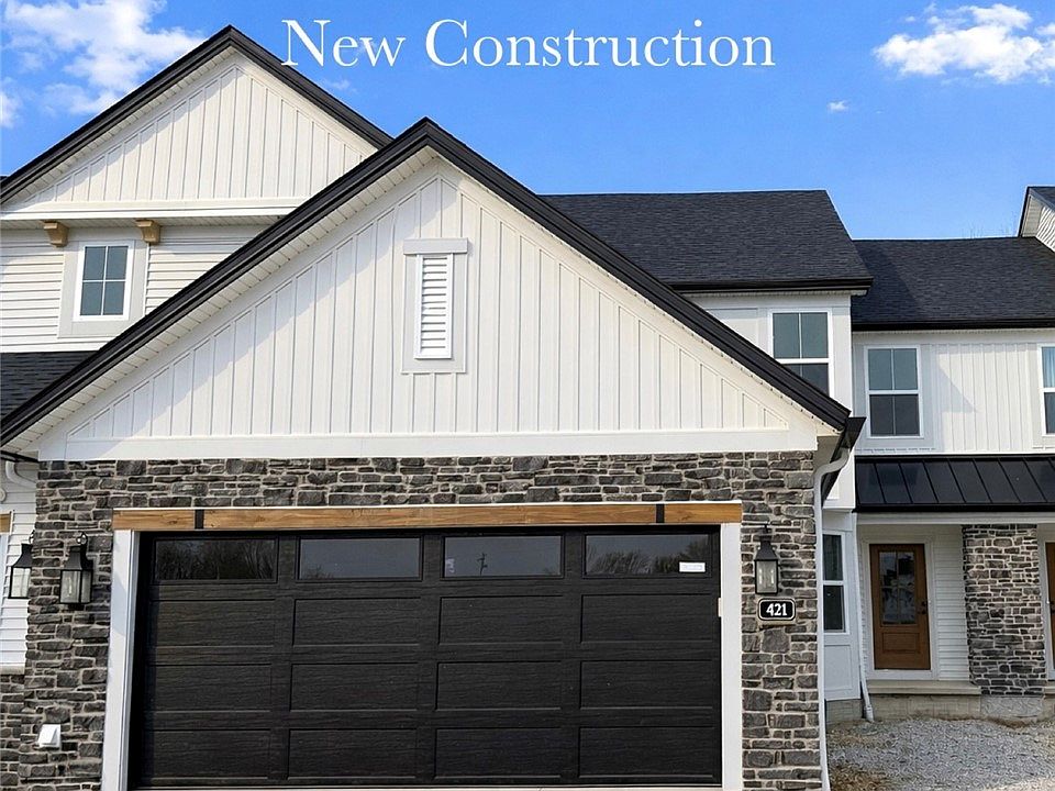1st image of 421 Bordeaux Blvd