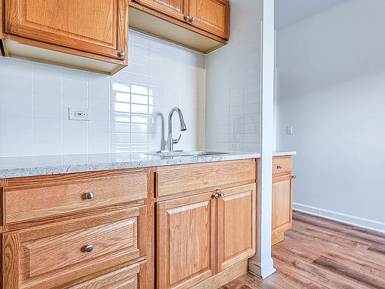 5039 N Clark St #2W — Photo 2