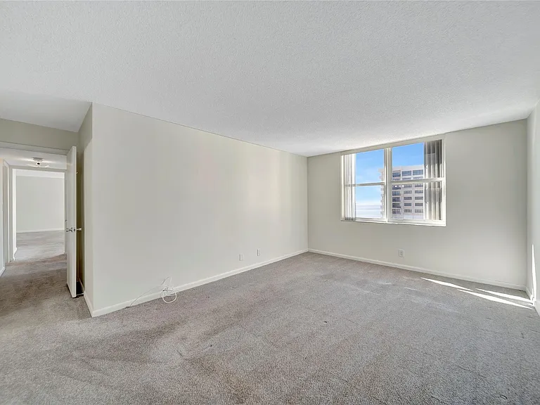 5200 N Ocean Blvd #1107B — Photo 33