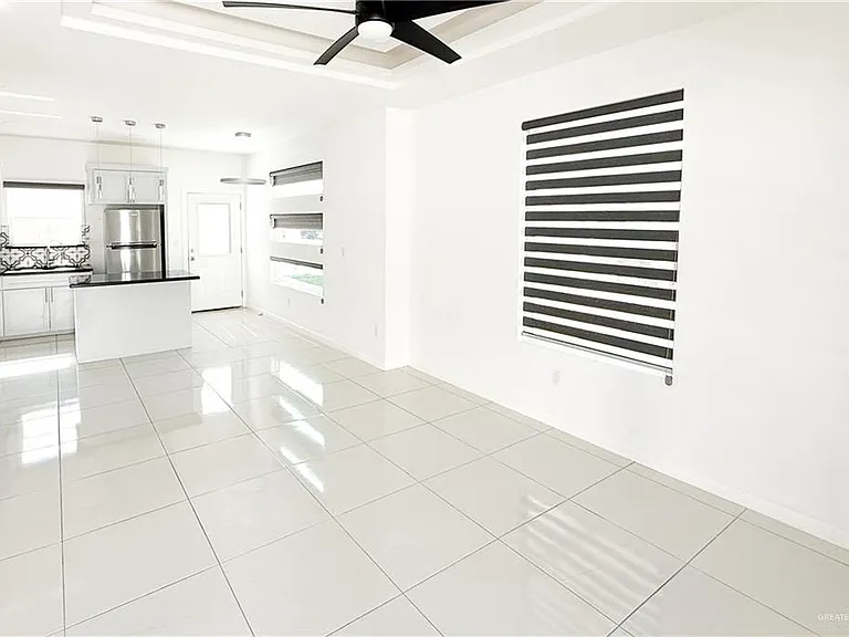 1600 Angelina Dr #1 — Photo 4
