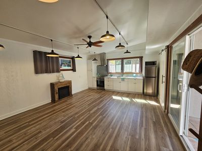 (Undisclosed Address), CAMBRIA, CA, 93428