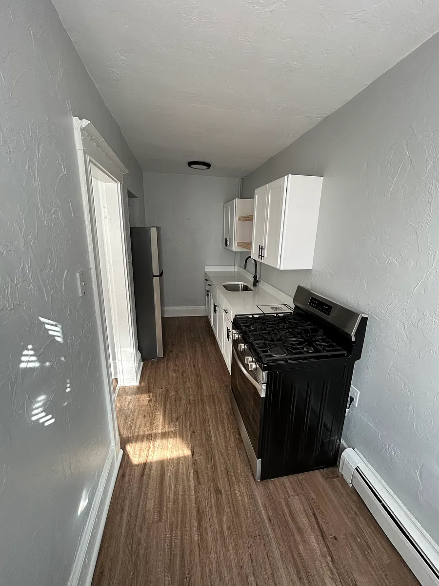 Kitchen - 750 Nantasket Ave #2