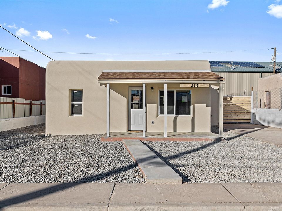 1st image of 213 Claremont Ave NW