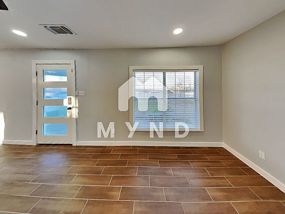 3rd image of 7111 Denton Dr