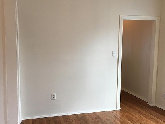 3rd image of 18 O Connell St Fl 1