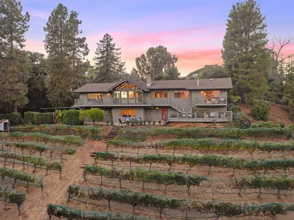 3139 Alexis Dr, Palo Alto, CA 94304