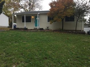4814 Cherry Blossom Ln, Hazelwood, MO 63042