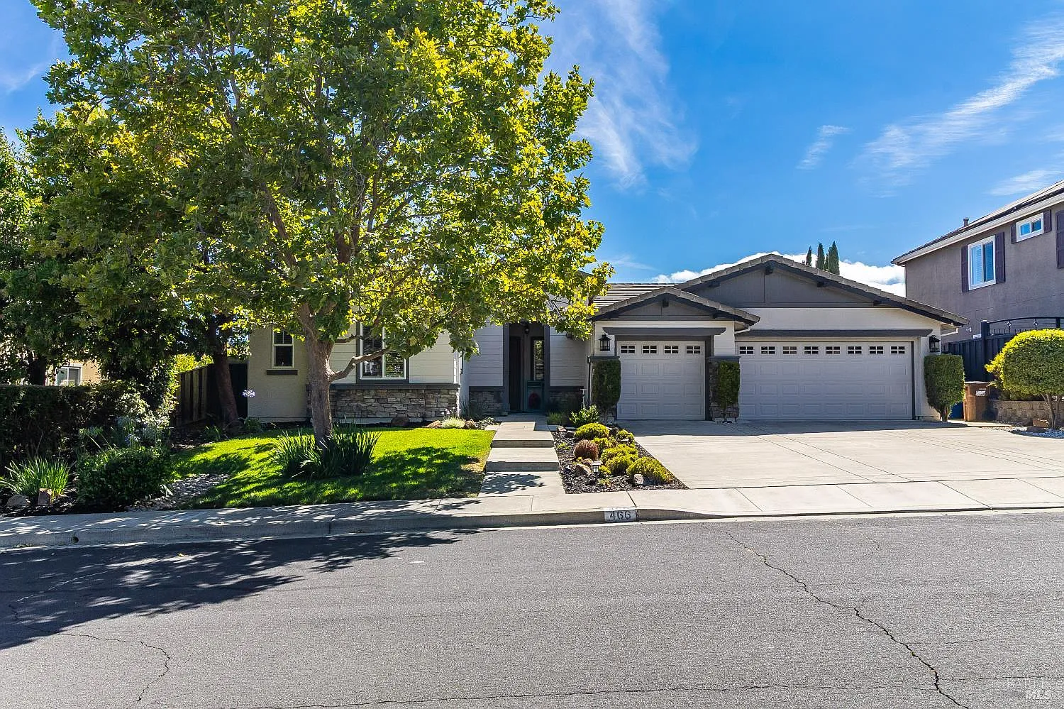 466 Arguello Drive photo 1