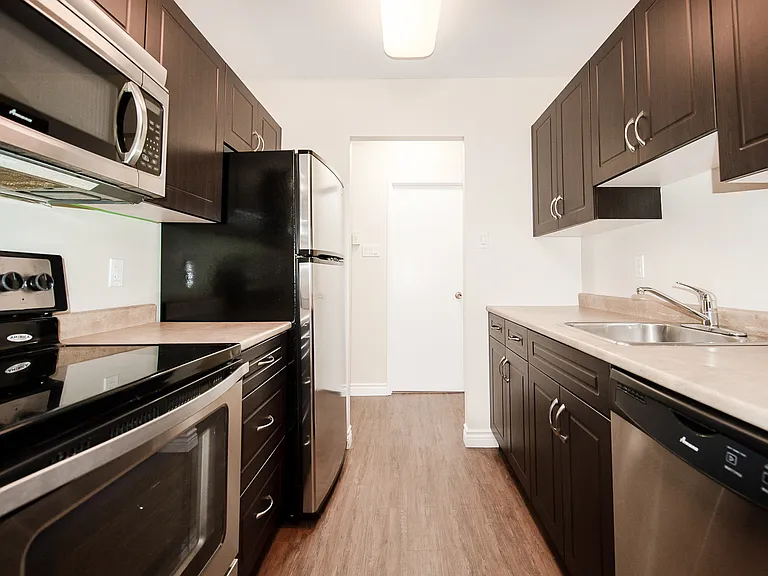 333 Edison Ave #201 — Photo 6