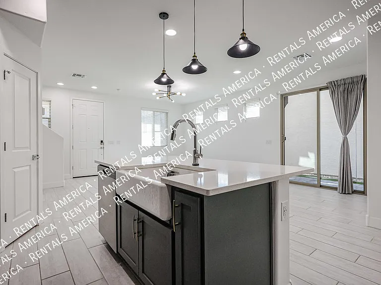 1656 S 83rd Way — Photo 9