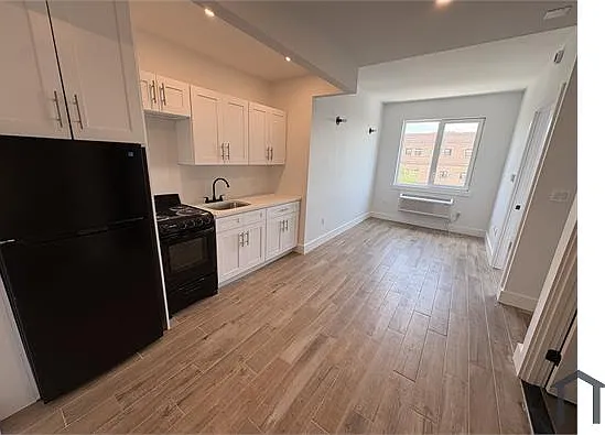 1451 Sutter Ave #2A