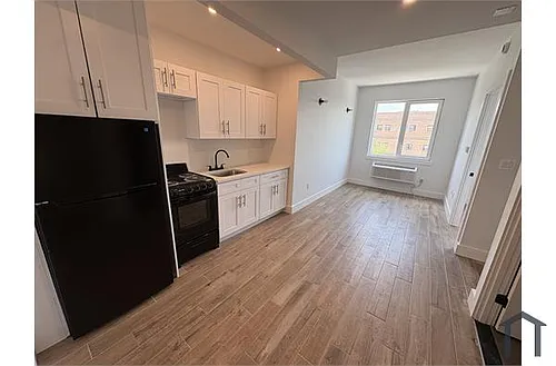 1451 Sutter Ave #2A Photo 1 1451 Sutter Ave #2A Photo 1