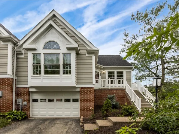 1363 Meadowbrook Dr, Canonsburg, PA 15317