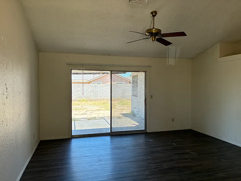 8208 W Columbine Dr — Photo 4