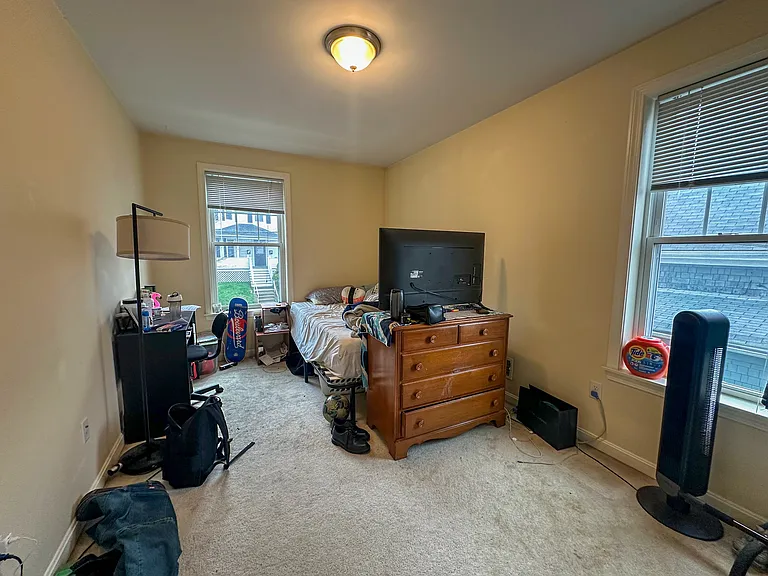 77 Faywood Ave — Photo 16