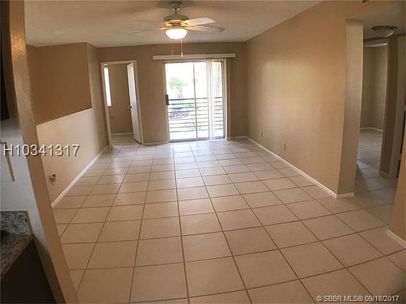 5th image of 701 Gardens Dr APT 201