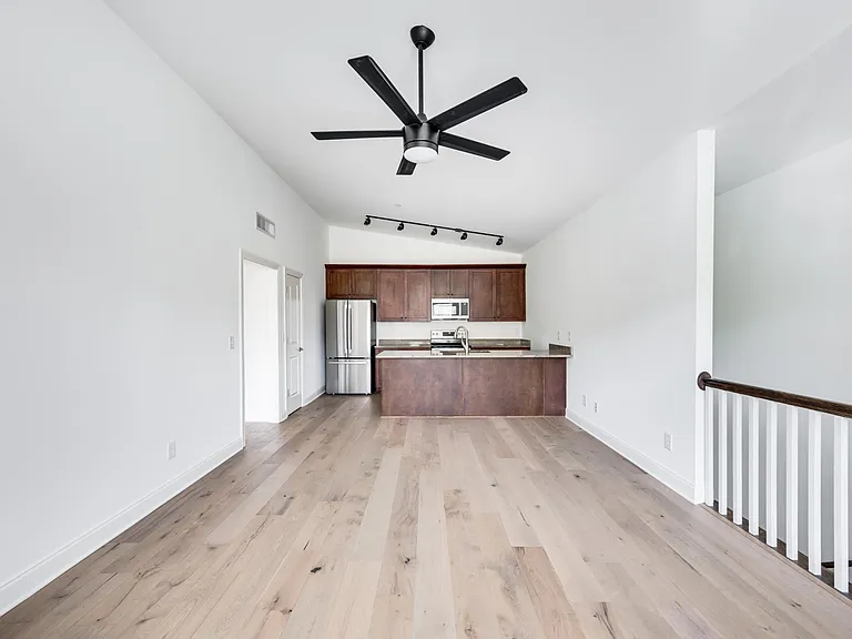 3128 Belwood St #201 — Photo 7