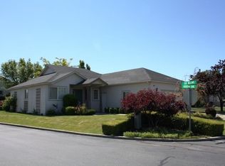 101 Augusta Ln, Pasco, WA 99301
