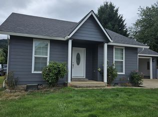 302 Harris Ave, Drain, OR 97435