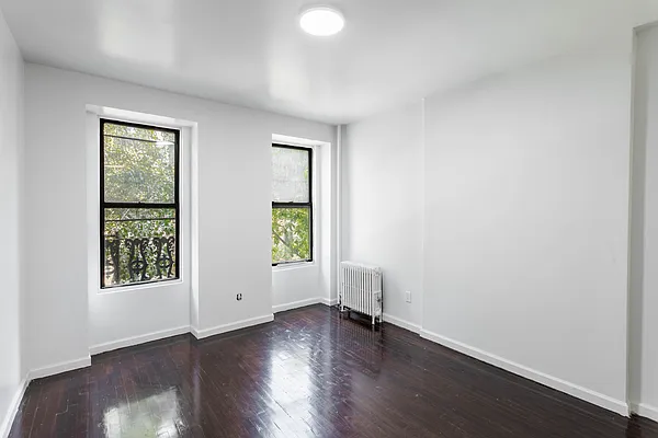 Rented by Bond New York | media 2