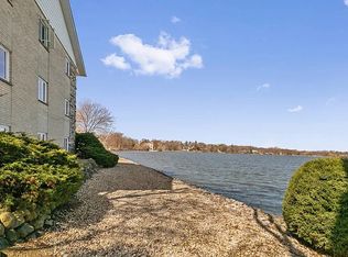 Lake Shore Flats - 203 Belv, Grayslake, IL 60030