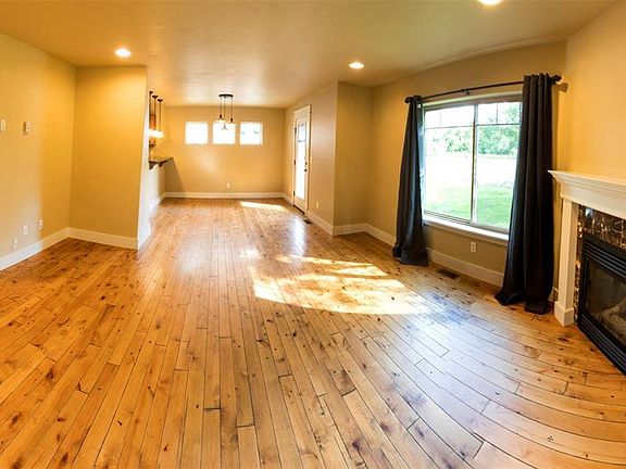 4th image of 2863 N 27th Ave #11