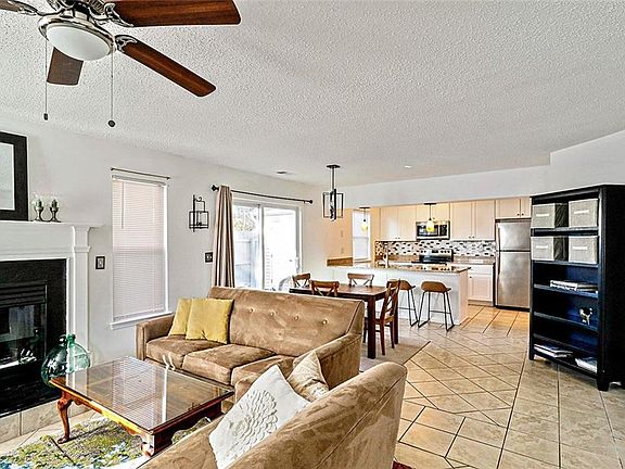4th image of 811 Zircon Ct