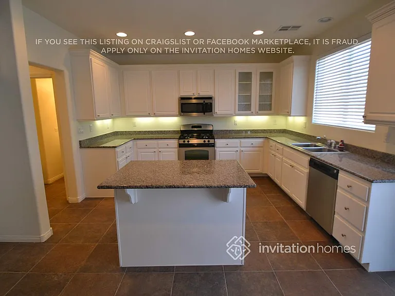 408 Prairie Moon Ave — Photo 4