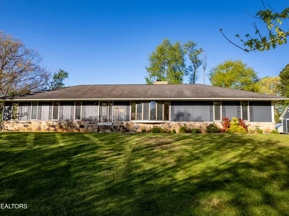 113 Woodmont Dr, Maryville, TN 37804