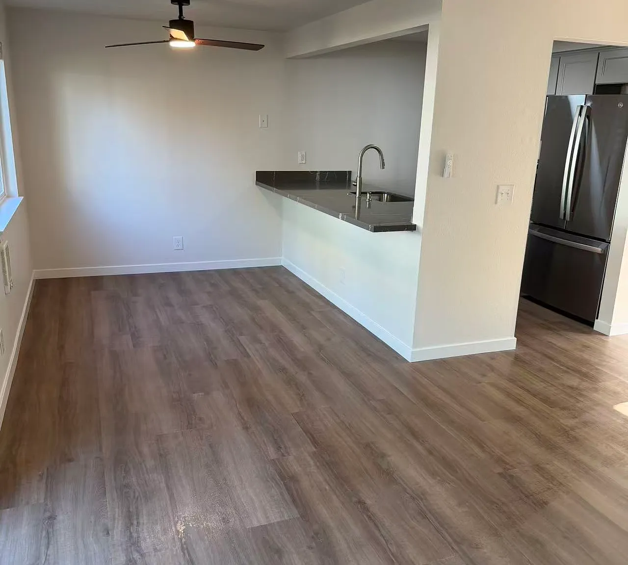 3 bed, 1.5 bath, 1100 sqft, $2,700 — Photo 4