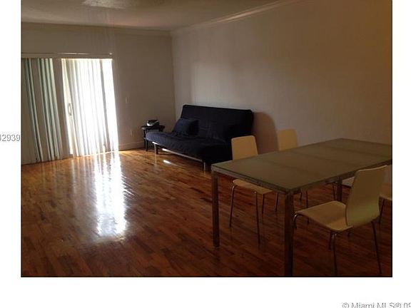 2nd image of 980 NE 170th St APT 212