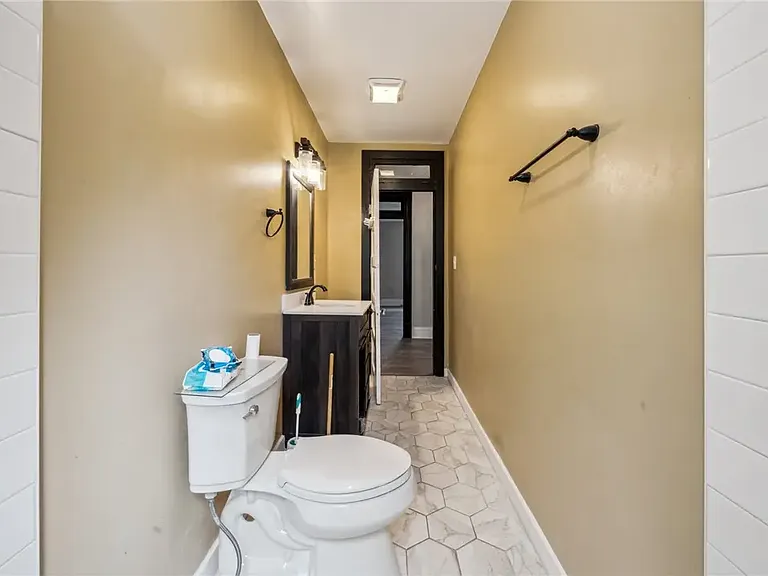 620 Chautauqua St — Photo 16