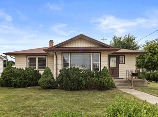 7955 22nd Ave, Kenosha, WI 53143