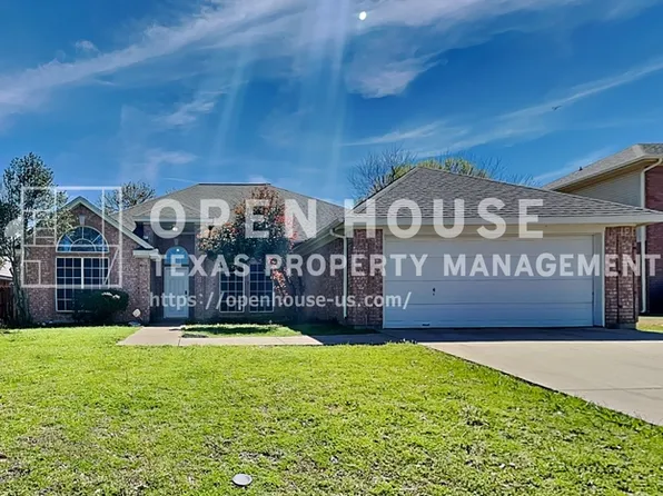 1504 New Haven Dr, Mansfield, TX 76063