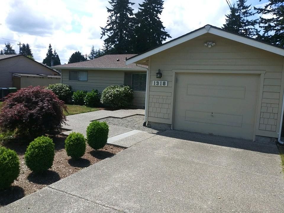 1st image of 1318 160th St SW