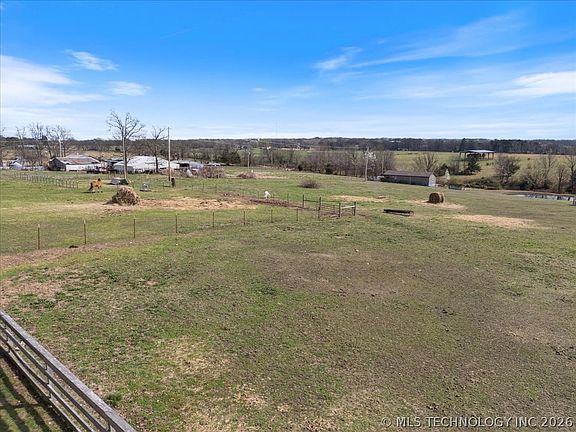 3rd image of 554 W Swicegood Rd