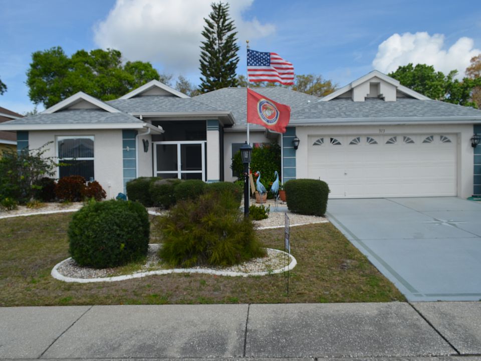 1st image of 313 Caloosa Woods Ln