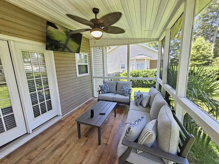 207 Hope Creek Dr — Photo 9