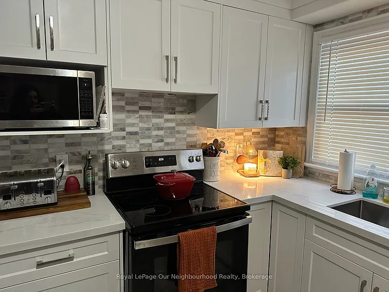 855 Simcoe St N #2 — Photo 2