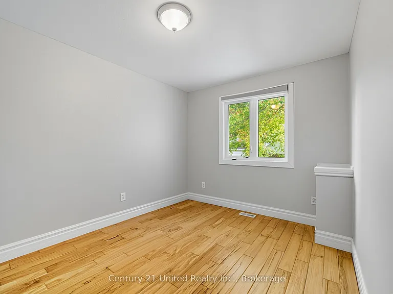 559 Hamilton St — Photo 19