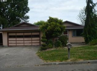 1491 SW Charles St, Dundee, OR 97115