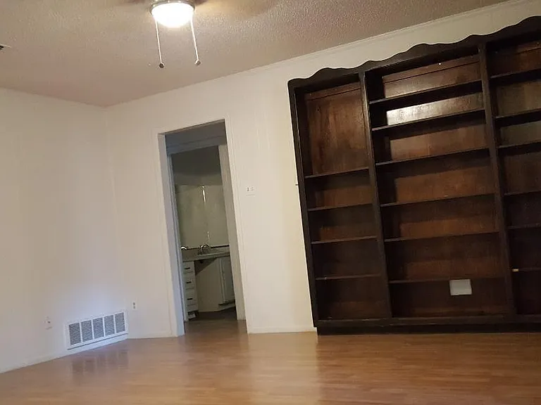 829 Marlene Dr — Photo 3