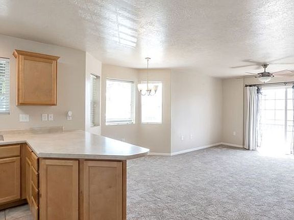 4th image of 2107 N Aurora Way Unit 4