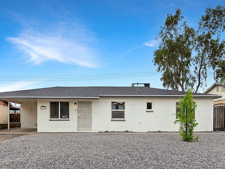 1216 E Desert Park Ln