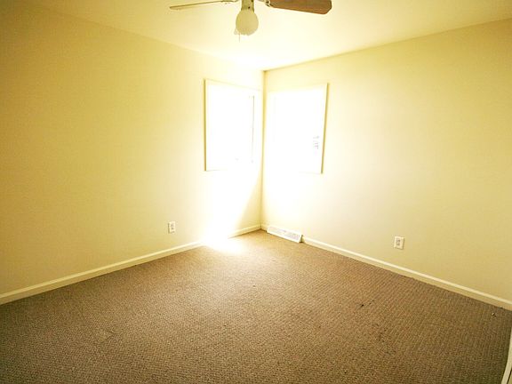 2nd image of 529 Smithfield Ave
