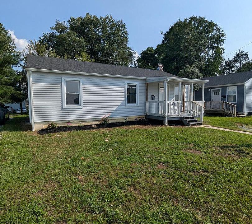 1st image of 1013 School Ln