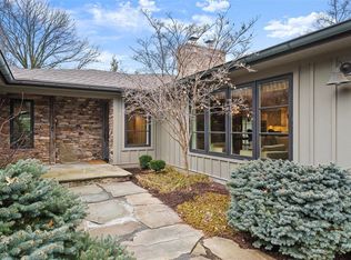 3 Rutherford Ln, Saint Louis, MO 63131