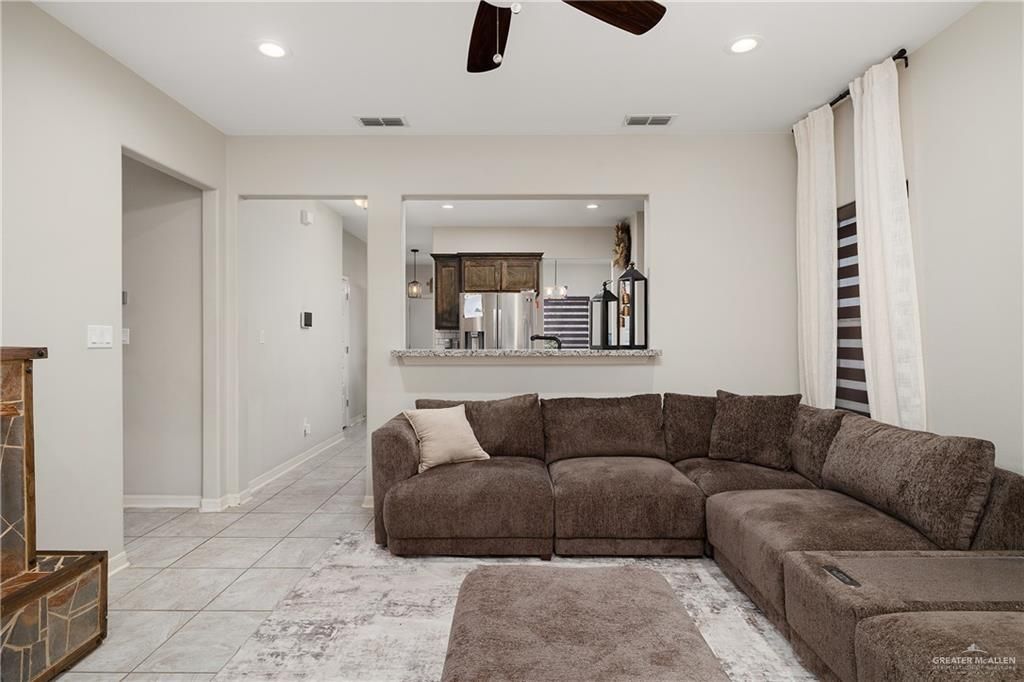 507 S Viento Dorado St, Mission, TX - View 5