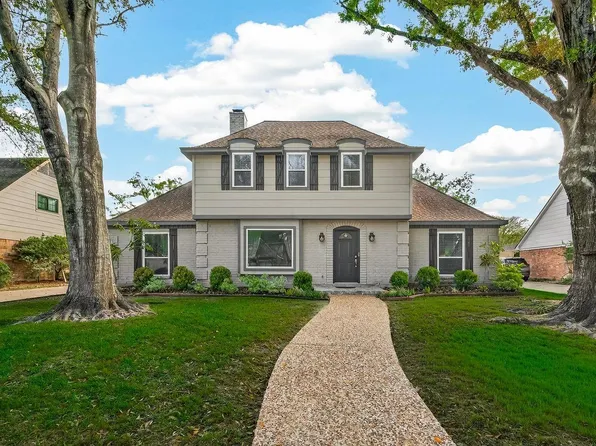 1639 Fall Valley Dr, Houston, TX 77077