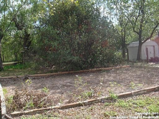 5th image of 1012 Hot Wells Blvd